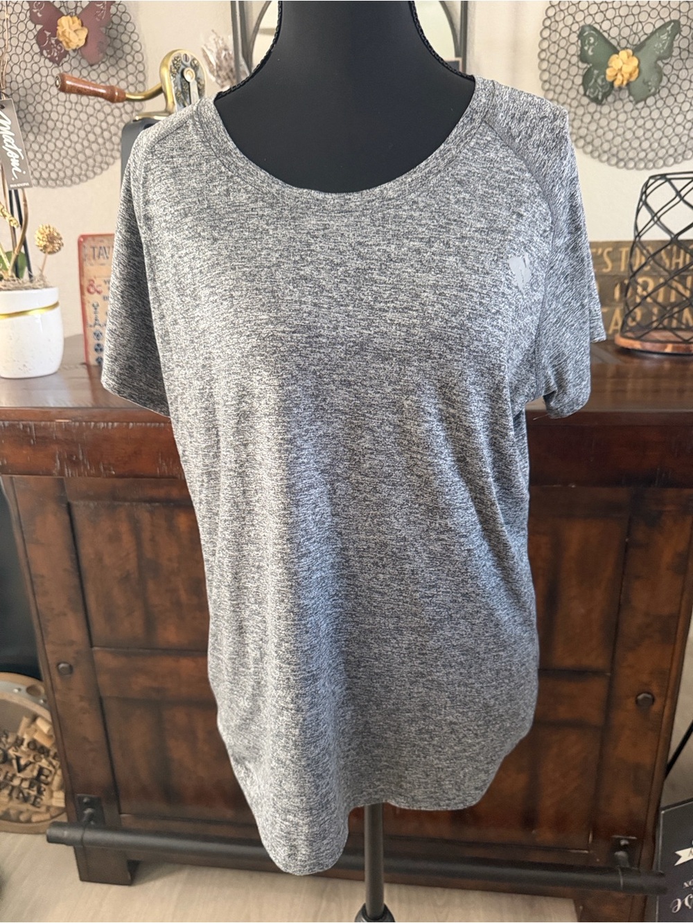 Women’s Heather Grey Short-Sleeve Performance Tee